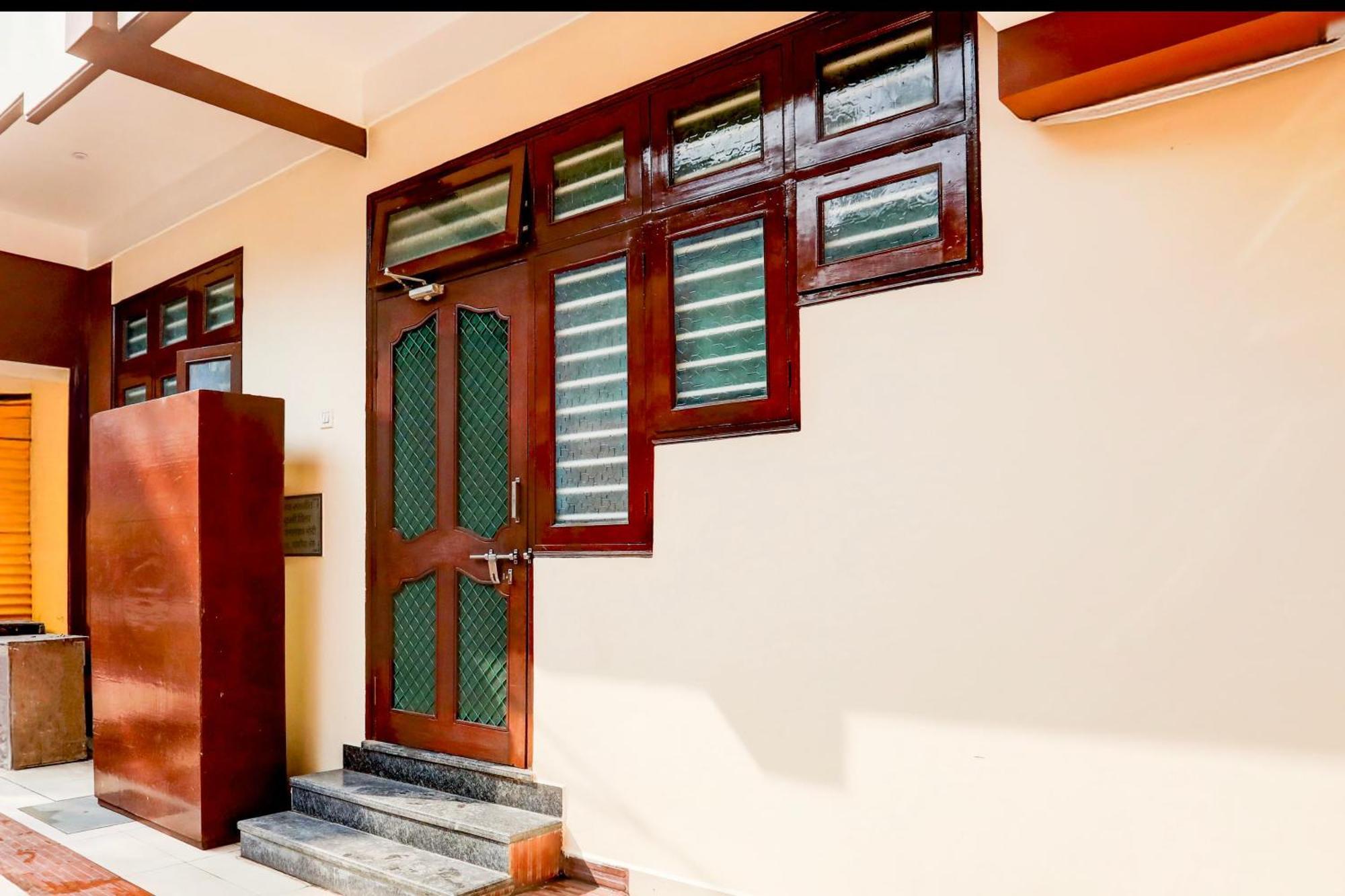 Hotel O The Baba Gest House 印多尔 外观 照片